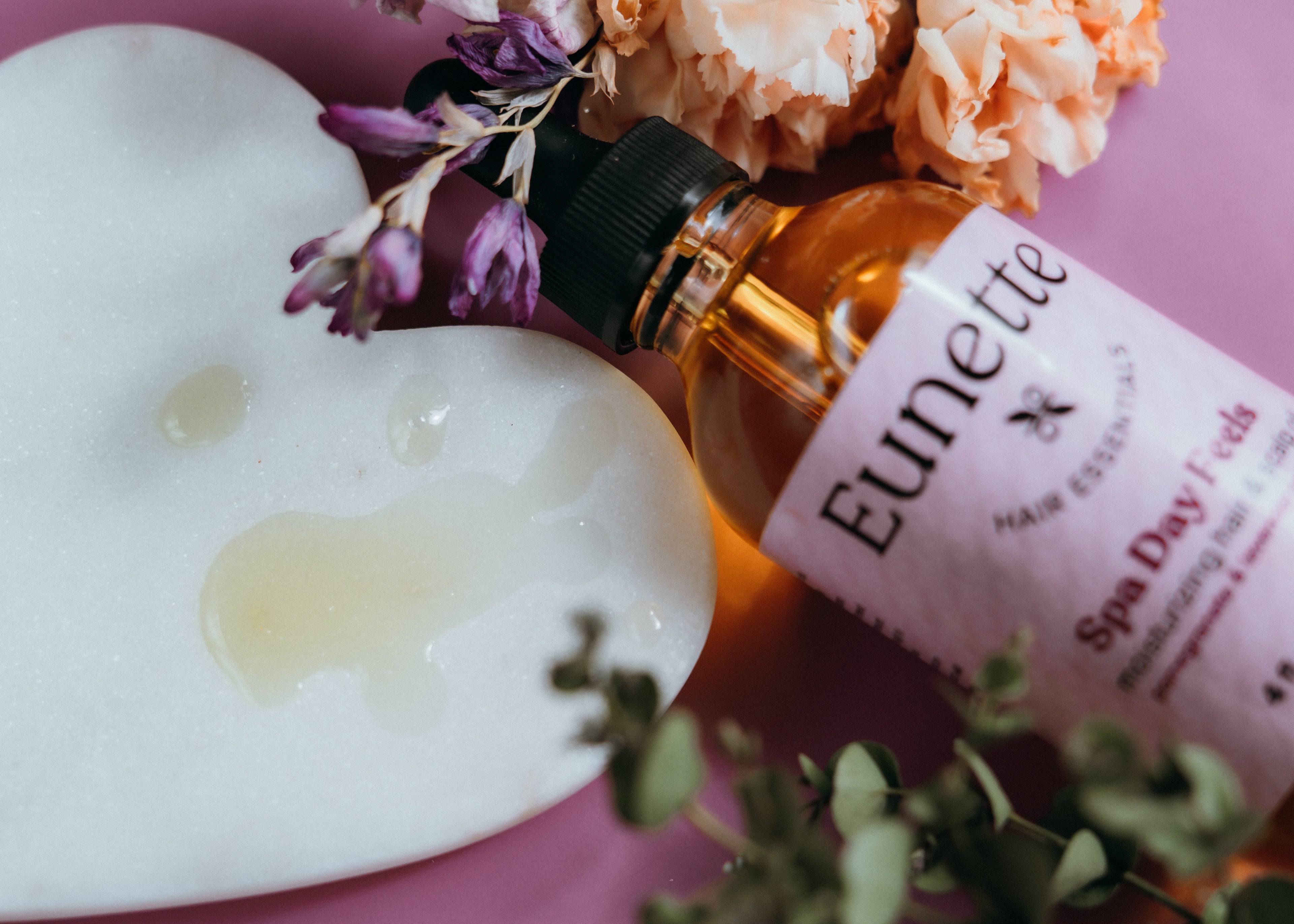 Wachstumsstimulierendes Kopfhautöl aus Granatapfel und Lavendel