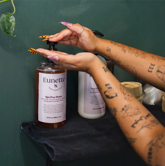 Granatapfel + Lavendel-Apfelessig-Shampoo (ACV). 